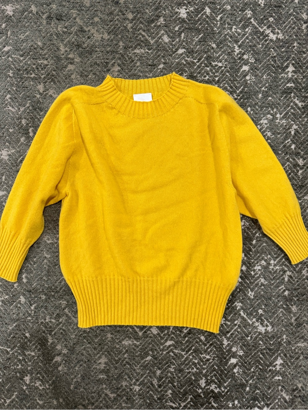 Mantù 100% Cashmere Mustard Yellow Crewneck Sweater Size 38 XS Made in Italy
